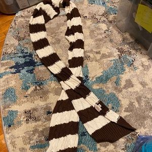 New UGG scarf - matching hat available